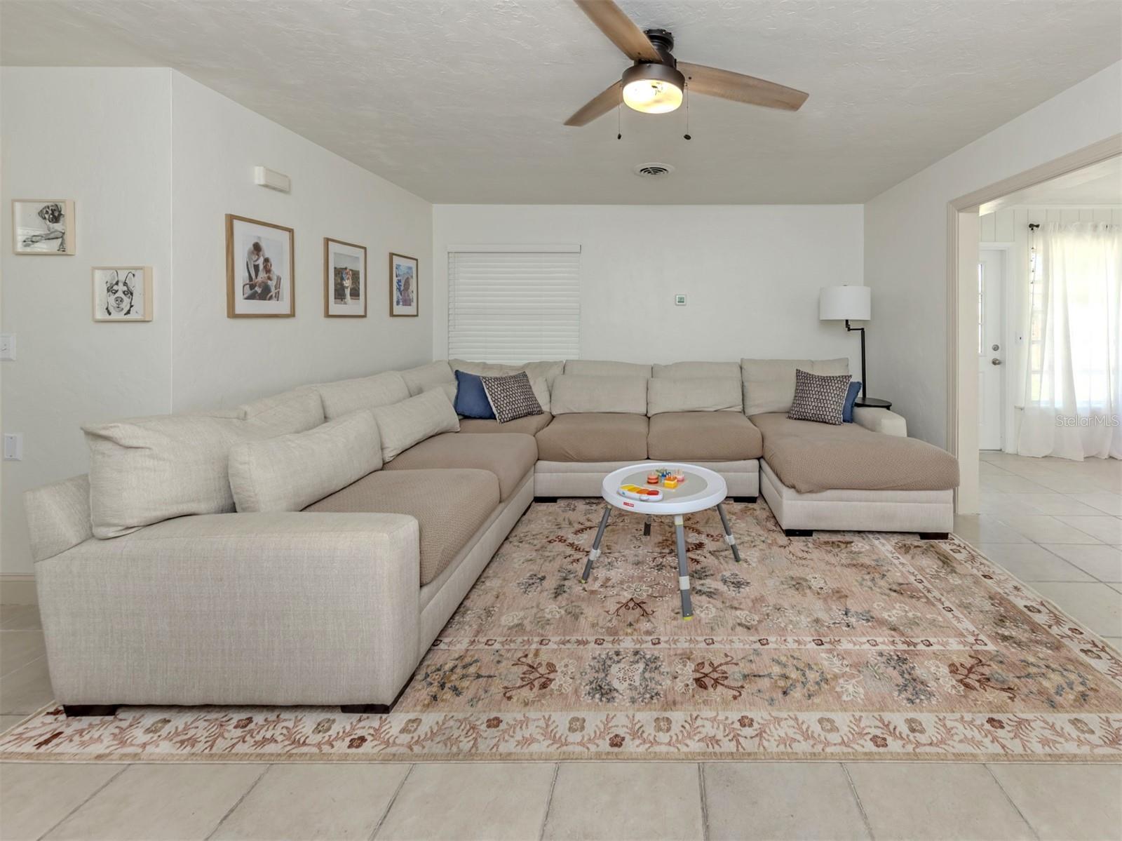 929 CYPRESS AVE — photo 8