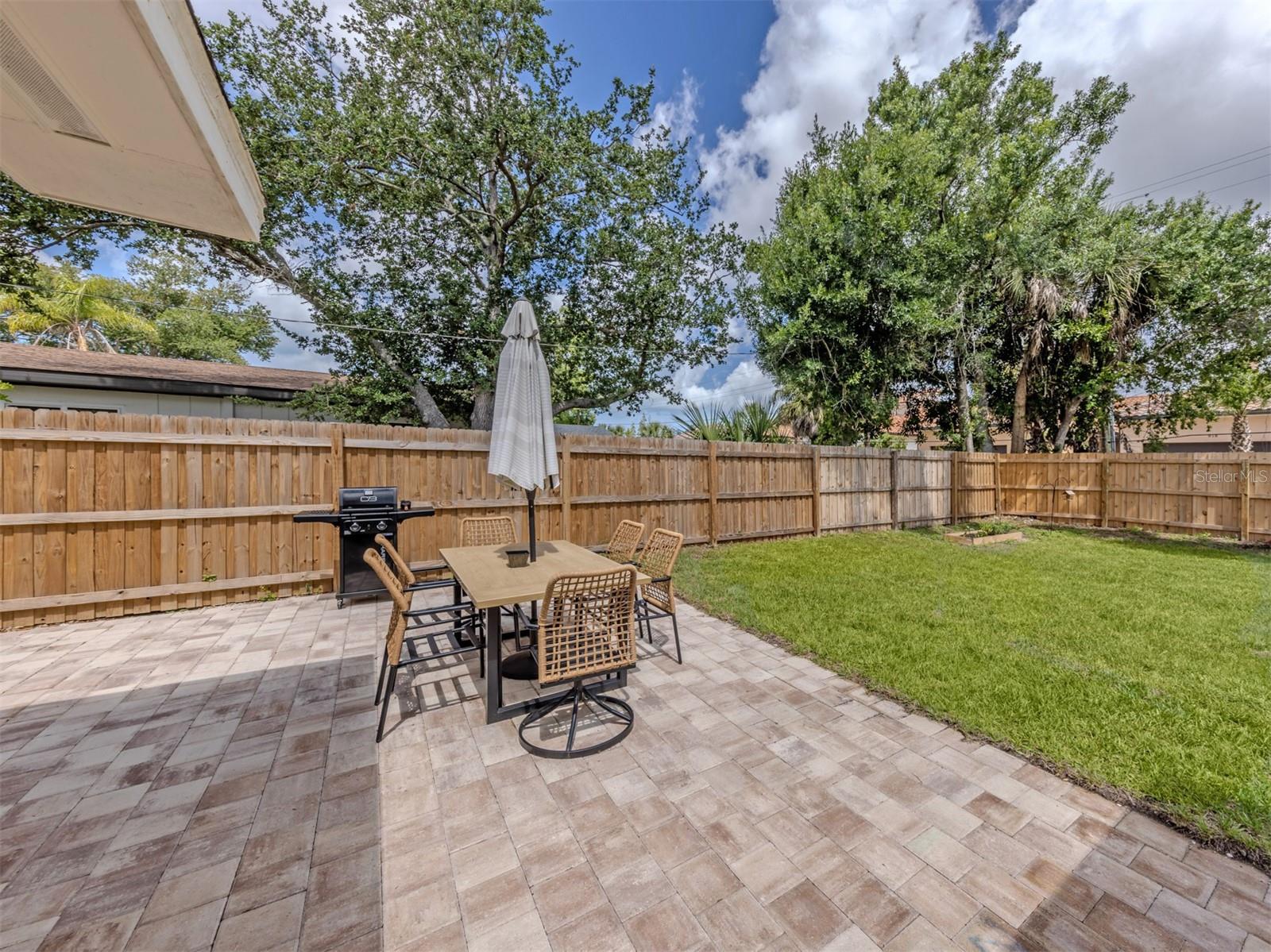 929 CYPRESS AVE — photo 21