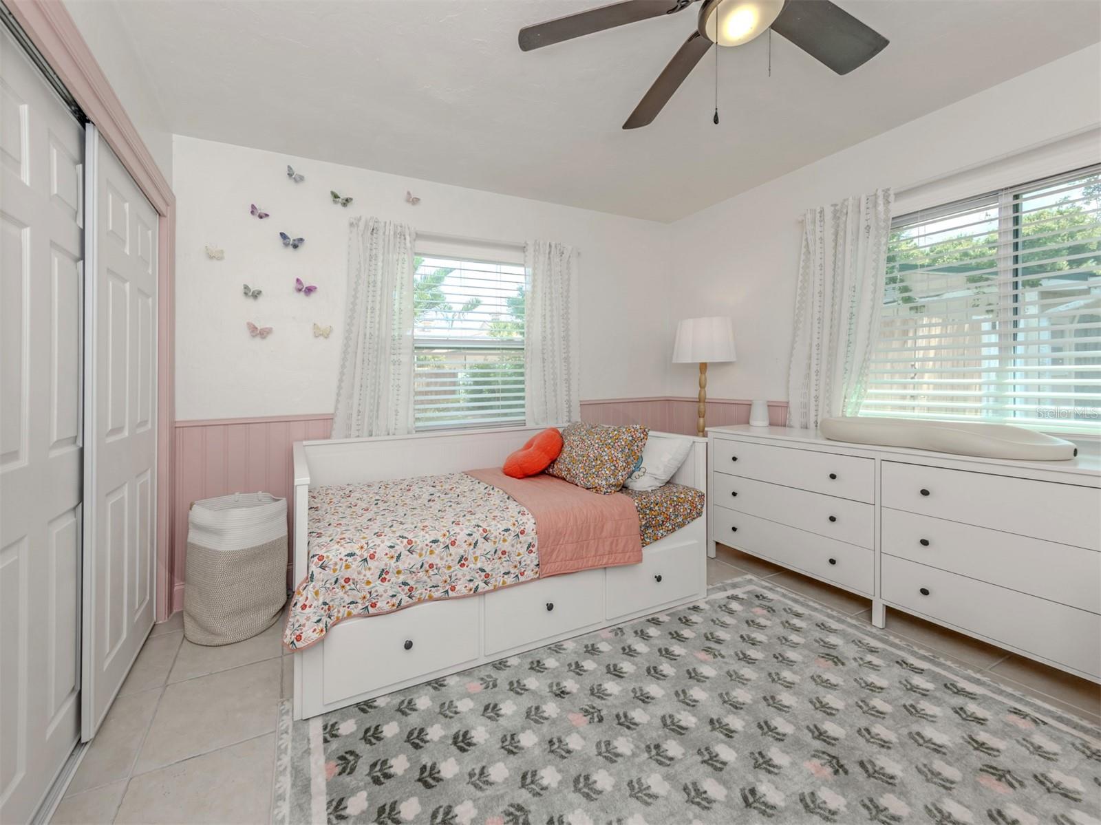929 CYPRESS AVE — photo 10