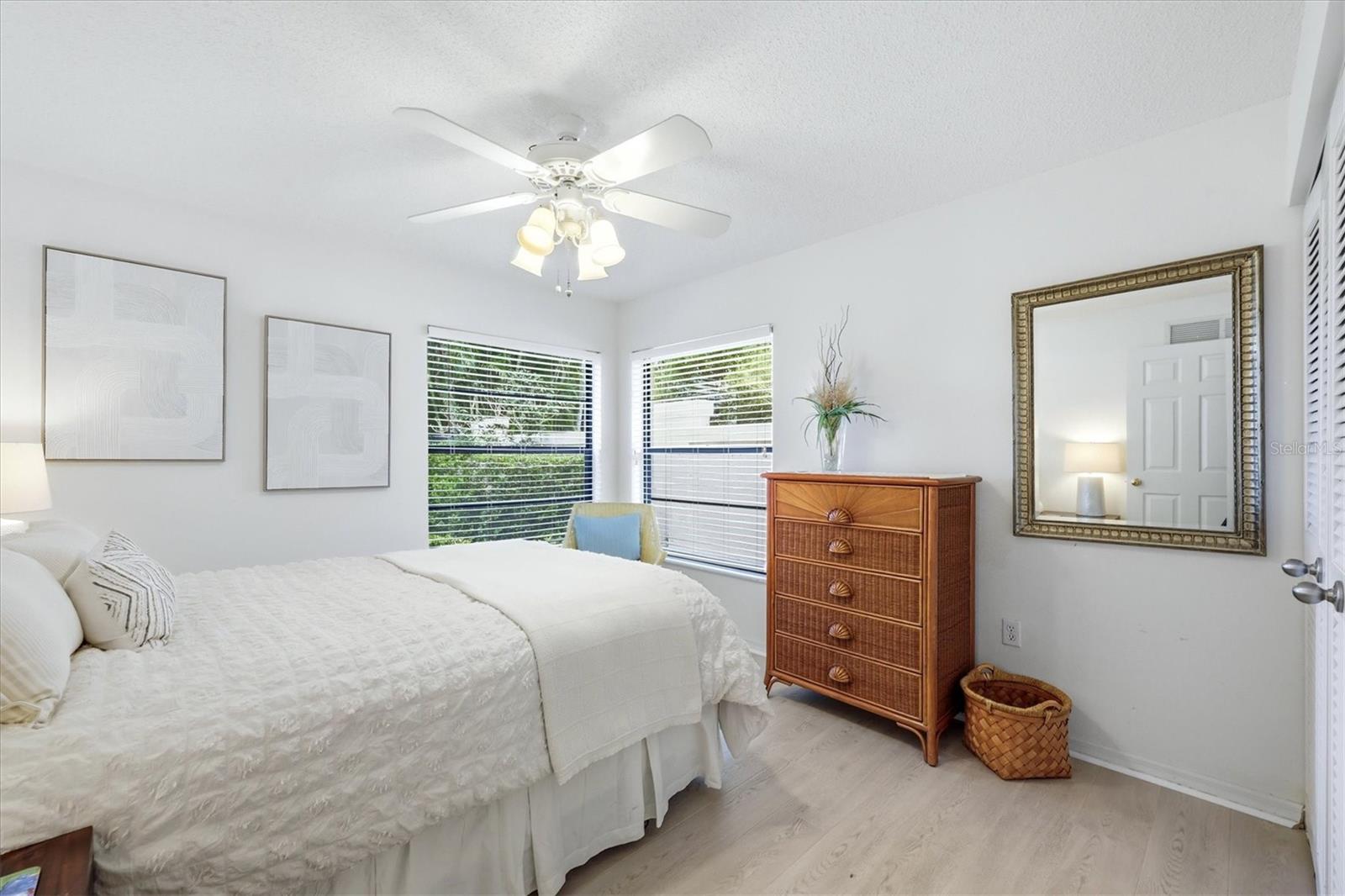 216 CARRIAGE HOUSE LN #216 — photo 23