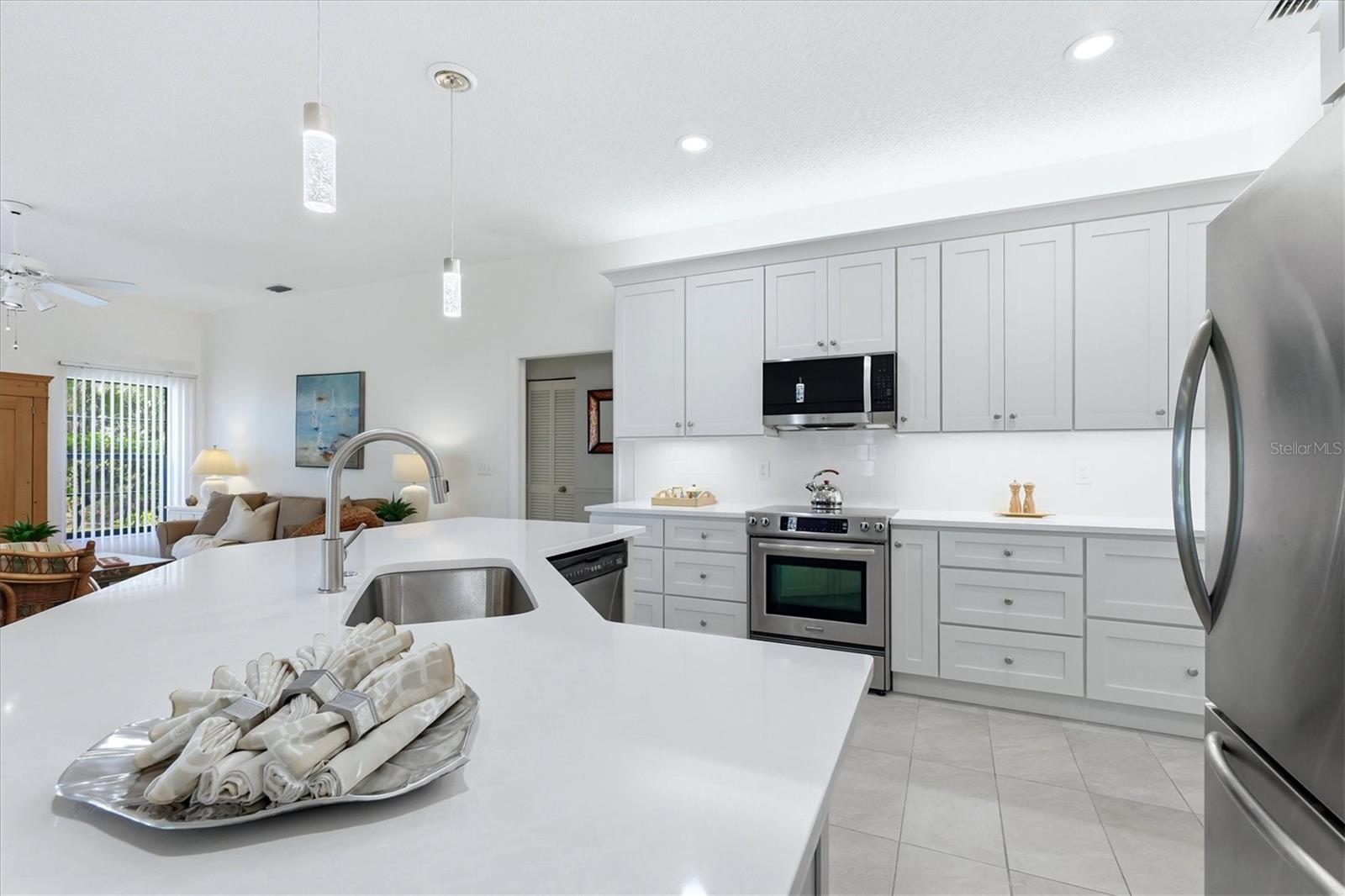 216 CARRIAGE HOUSE LN #216 — photo 9