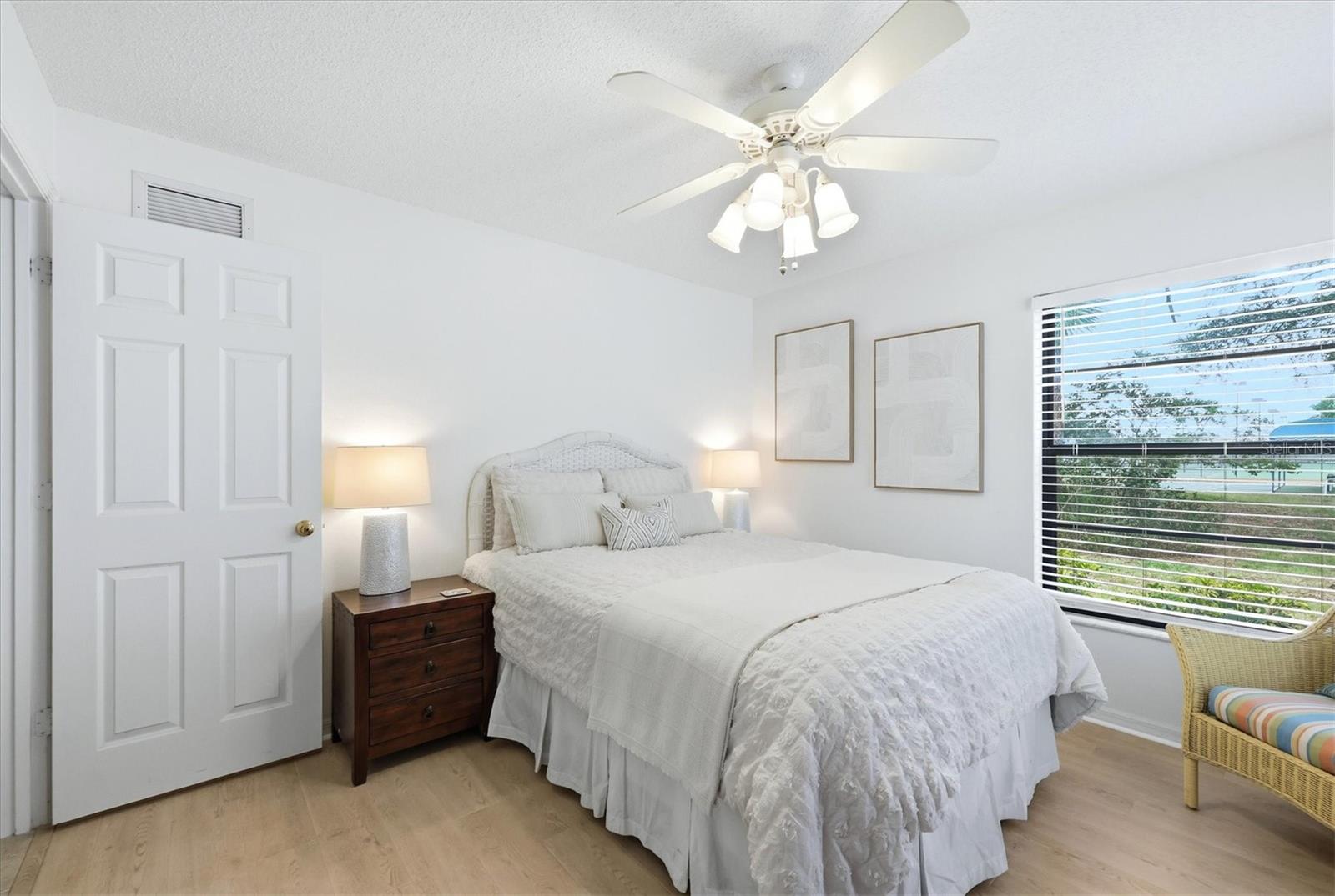 216 CARRIAGE HOUSE LN #216 — photo 22