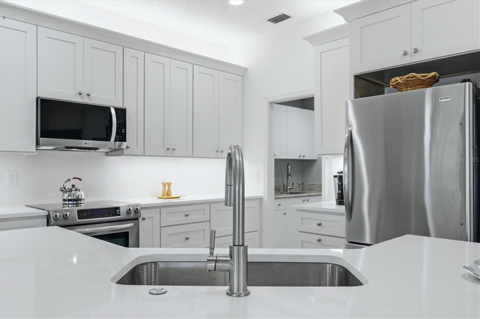 216 CARRIAGE HOUSE LN #216 — photo 11