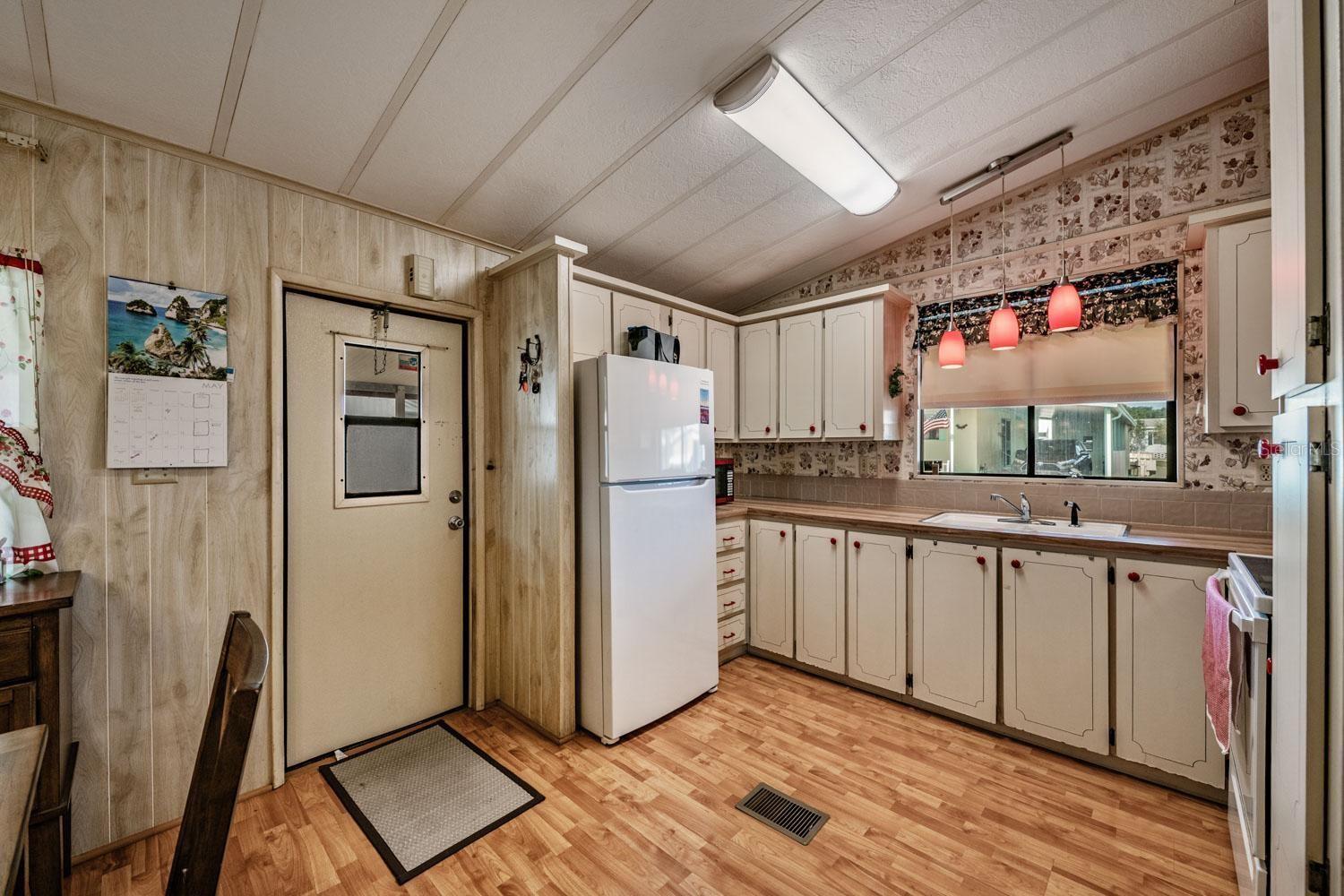 7047 EL MATADOR ST — photo 7