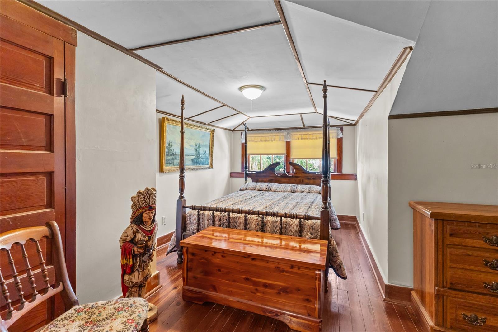 117 TUCKER AVE — photo 31