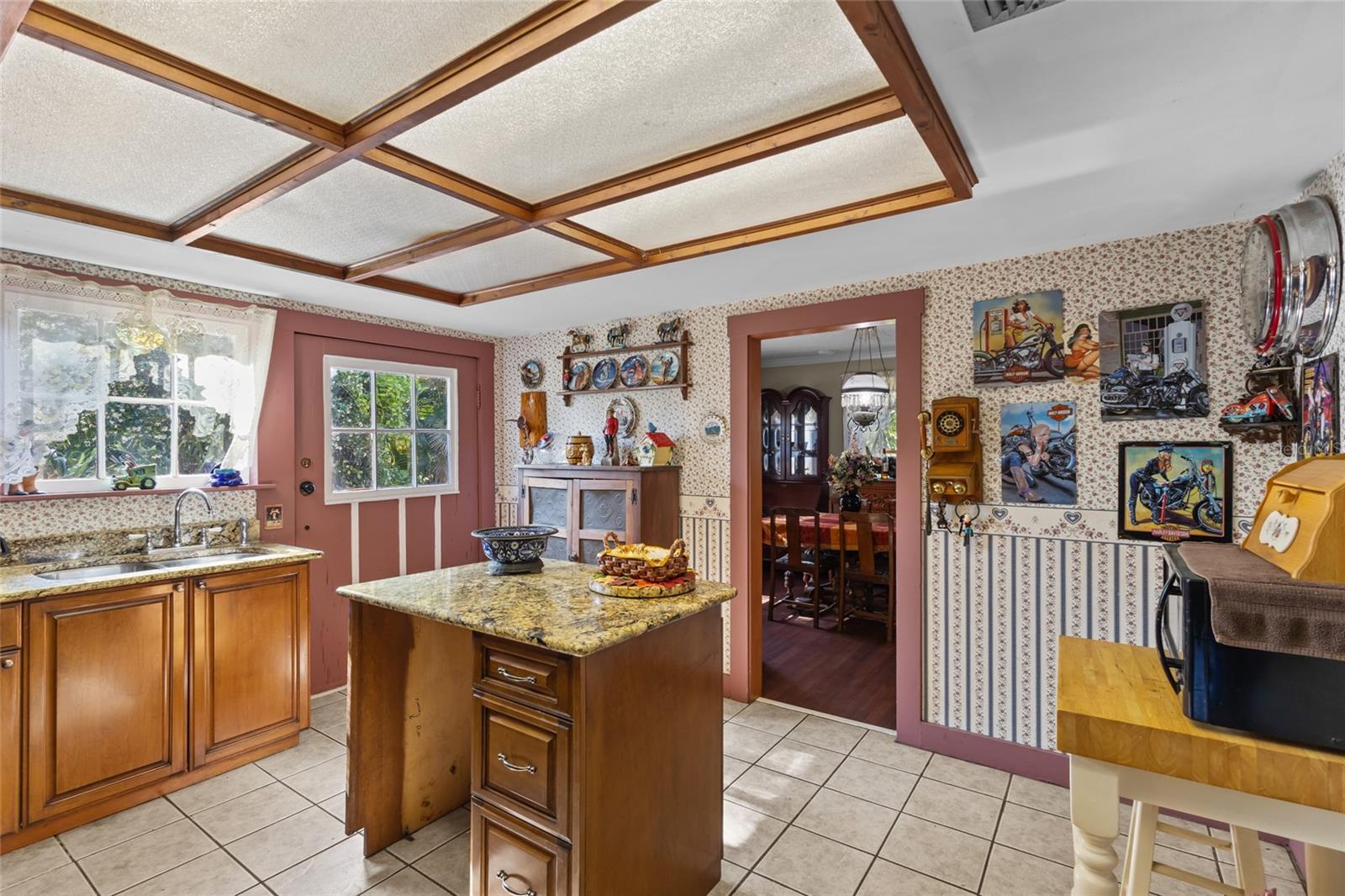 117 TUCKER AVE — photo 18