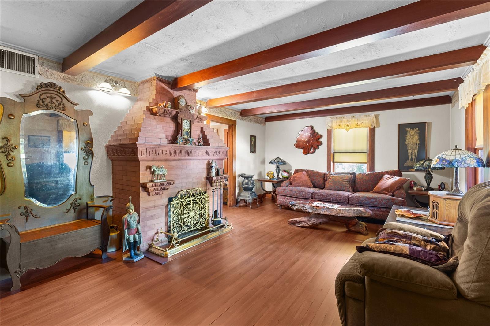 117 TUCKER AVE — photo 10