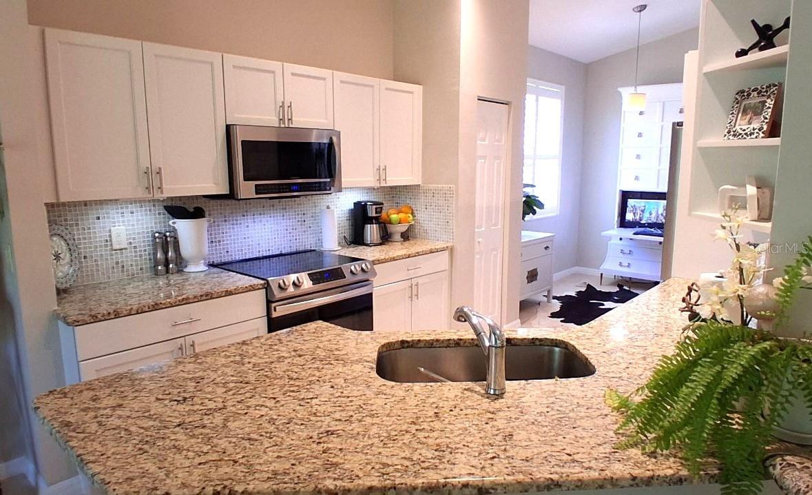 6642 41ST STREET CIR E — photo 9