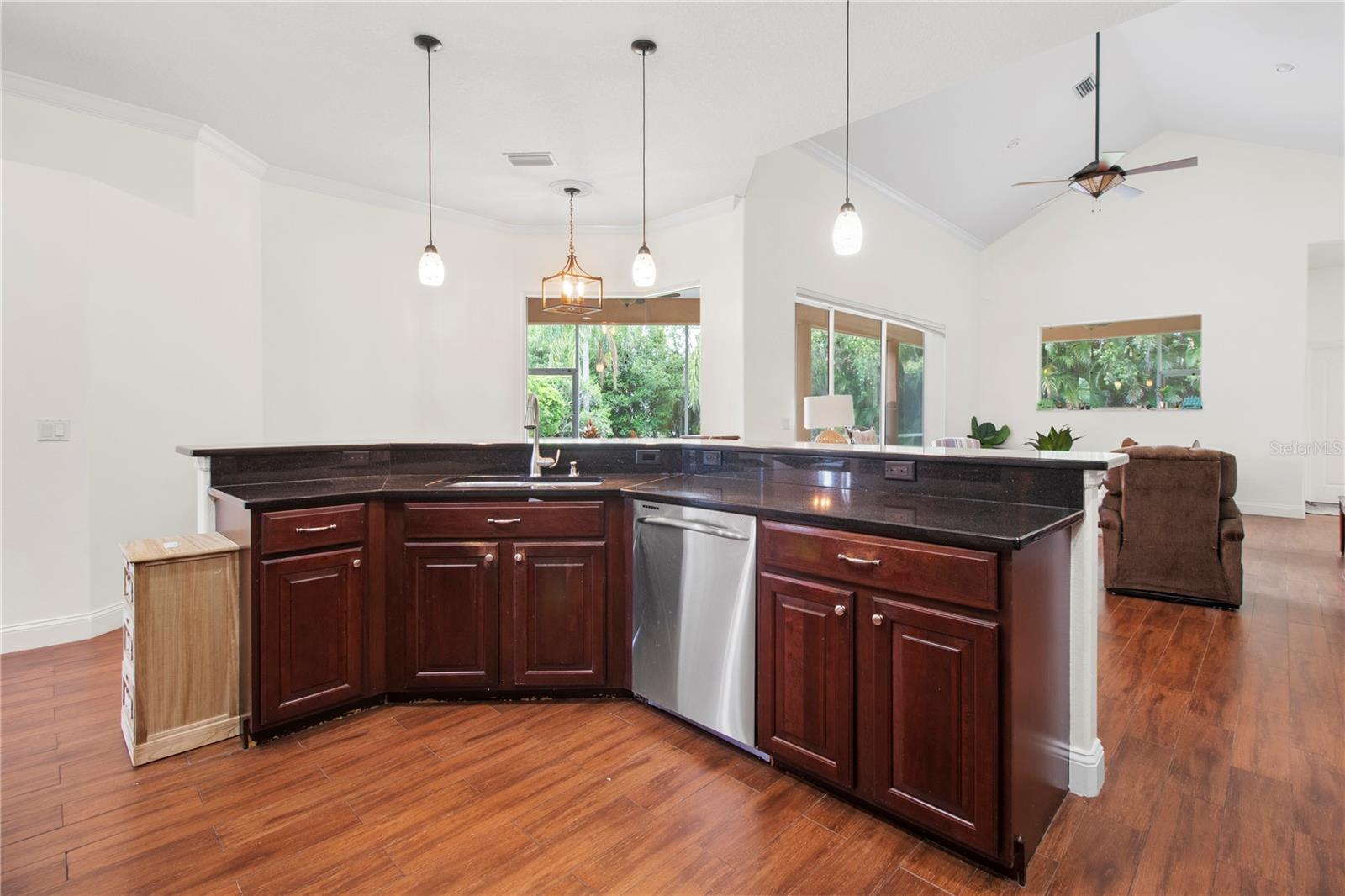 7341 FEATHERSTONE BLVD — photo 12