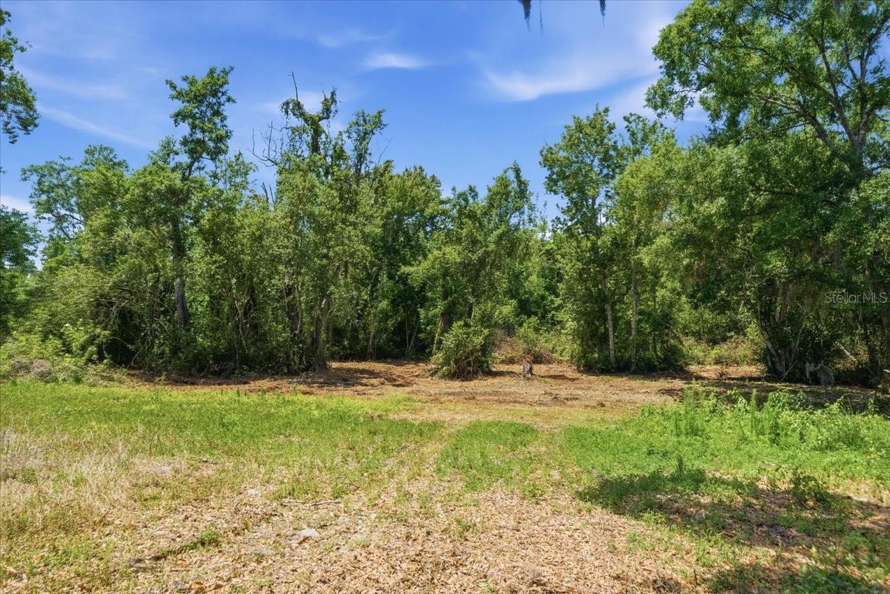 8901 S MOBLEY RD — photo 30