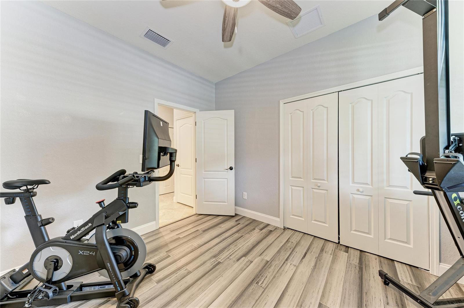 11515 SWEETGRASS DR — photo 25