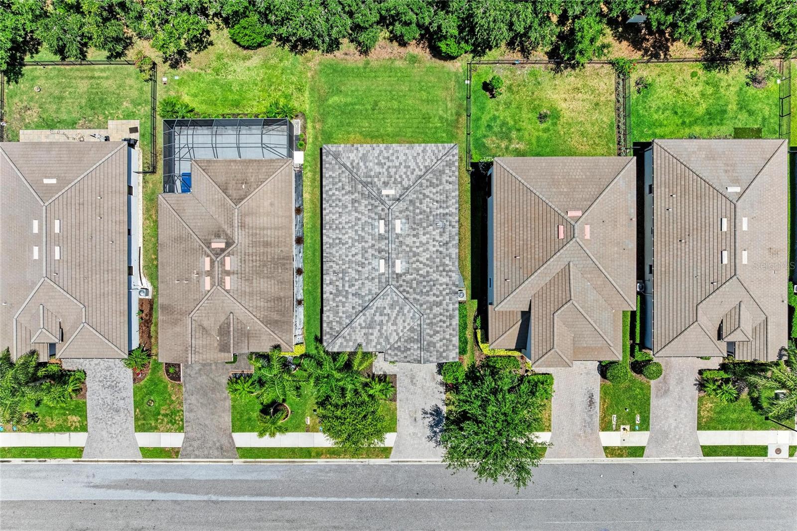 11515 SWEETGRASS DR — photo 40
