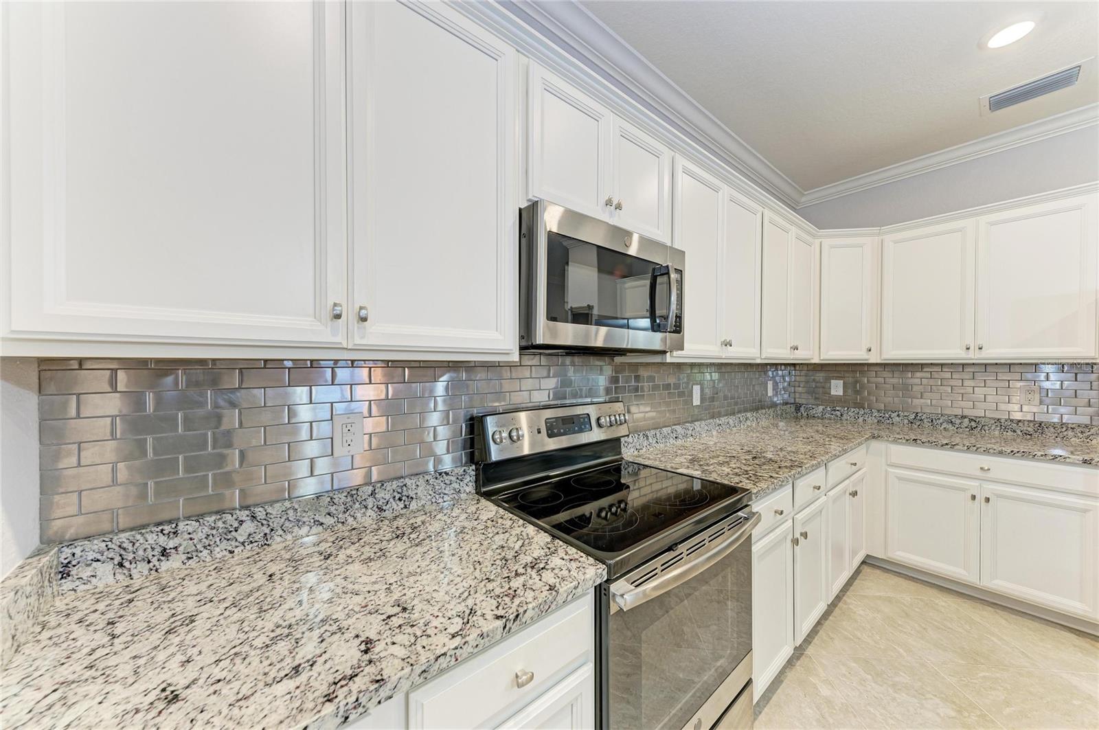 11515 SWEETGRASS DR — photo 17