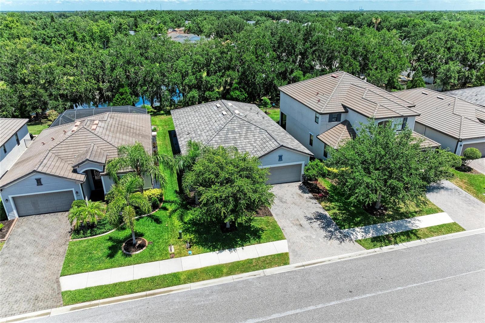11515 SWEETGRASS DR — photo 45