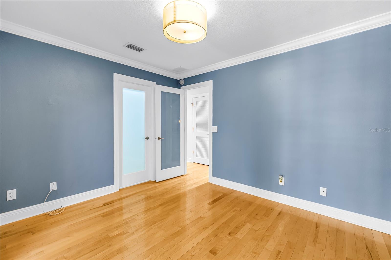 409 BARCELONA DR — photo 20