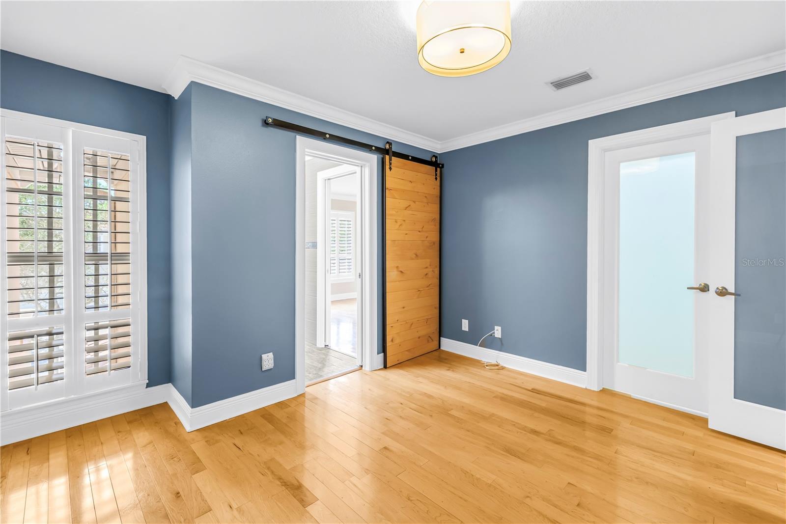 409 BARCELONA DR — photo 19