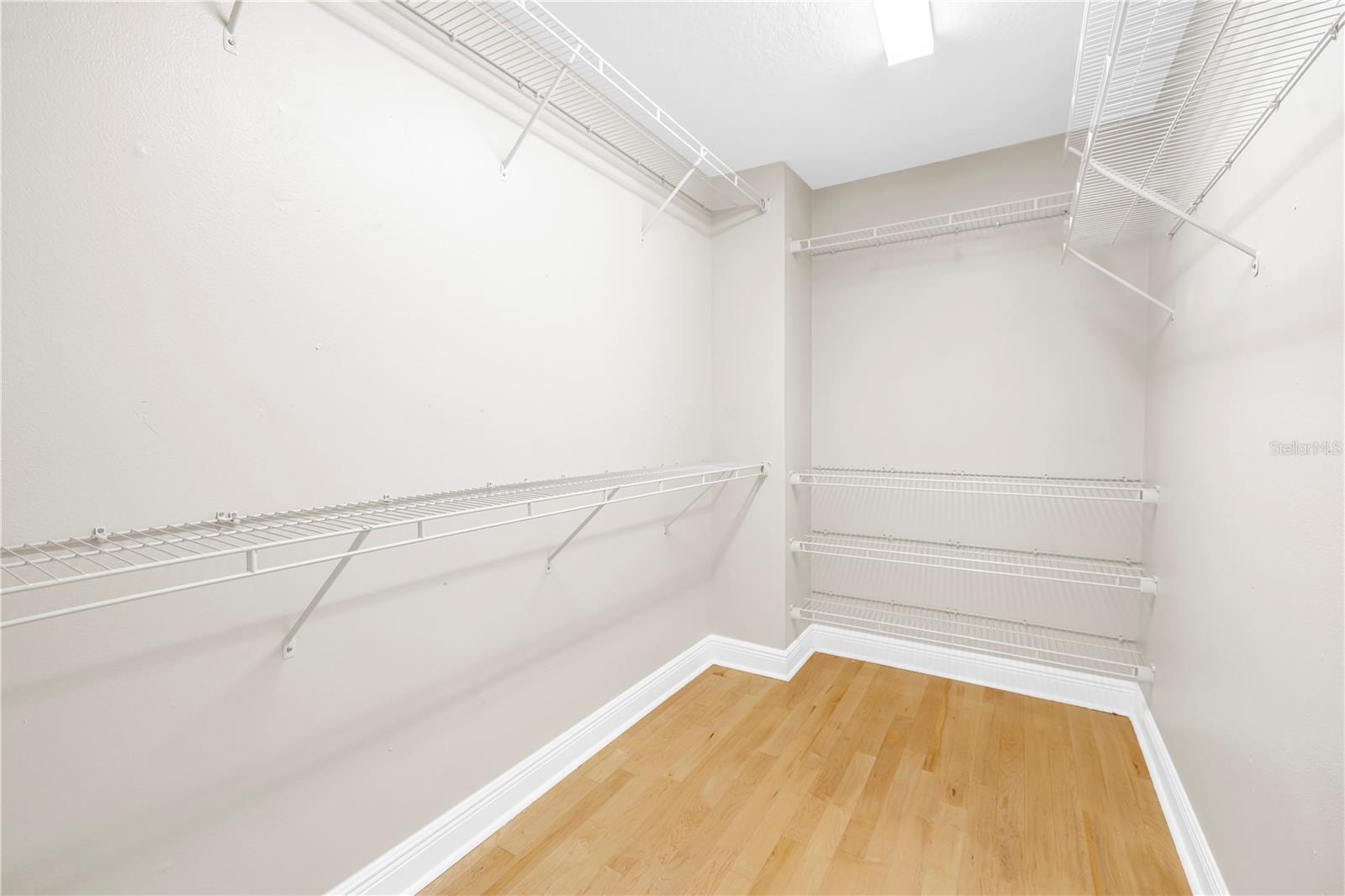 409 BARCELONA DR — photo 17