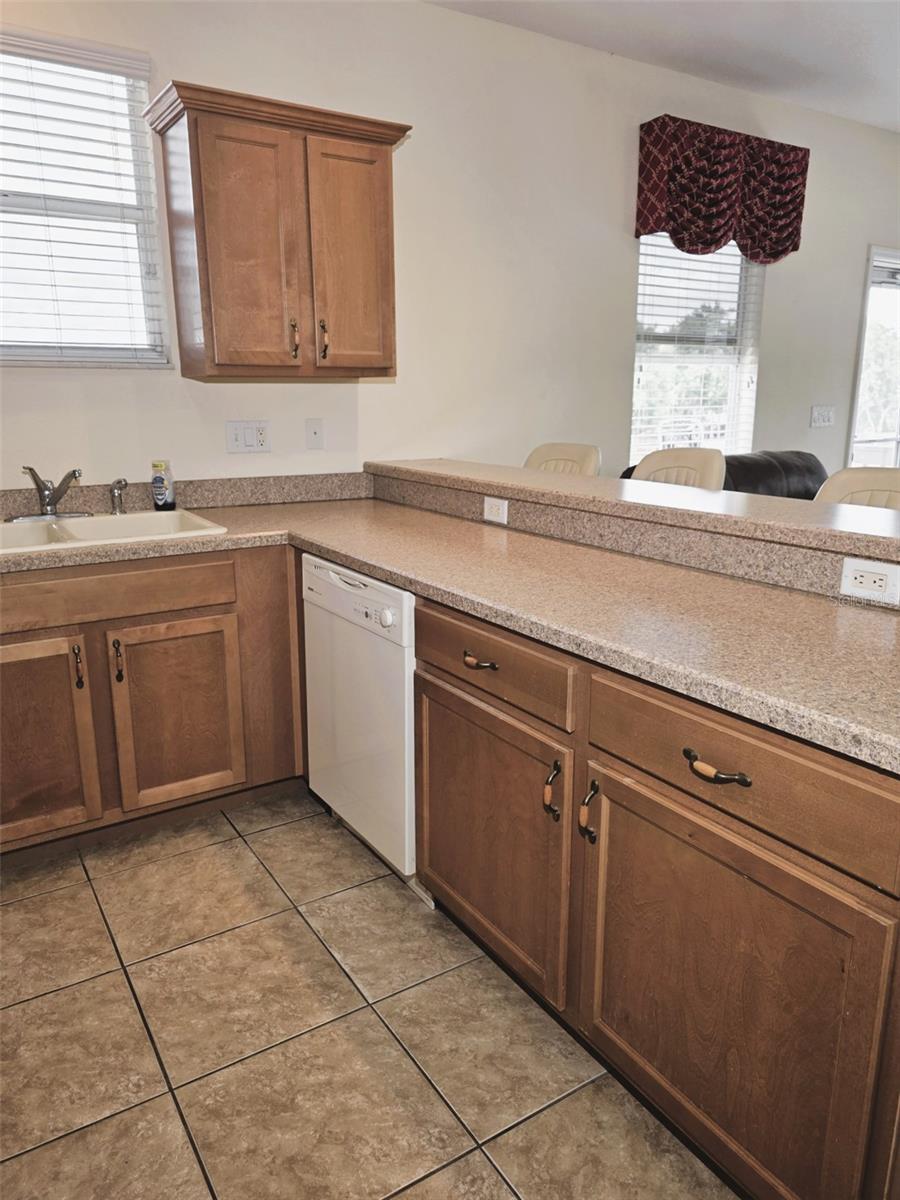 6402 BARCELLONA RD — photo 42