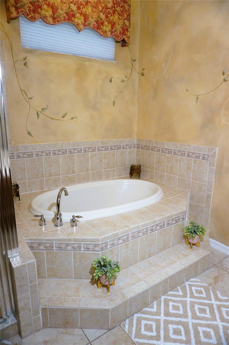 6402 BARCELLONA RD — photo 20