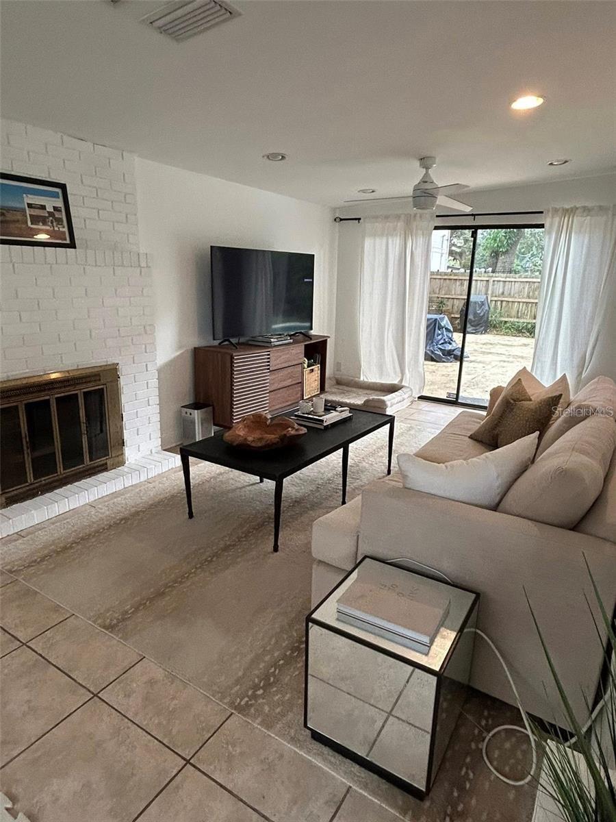 3214 W COACHMAN AVE — photo 8
