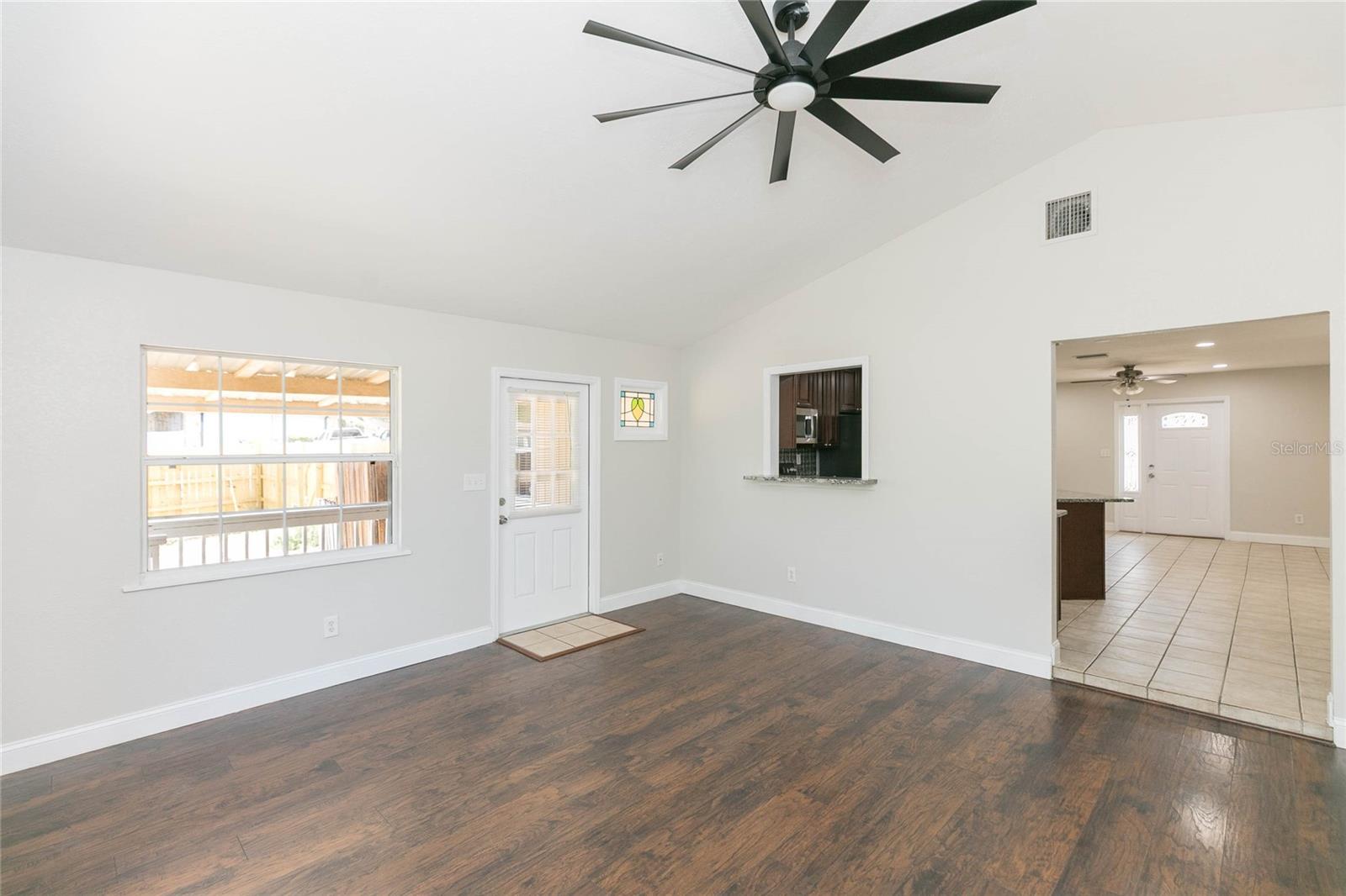 13410 LEE ST — photo 23