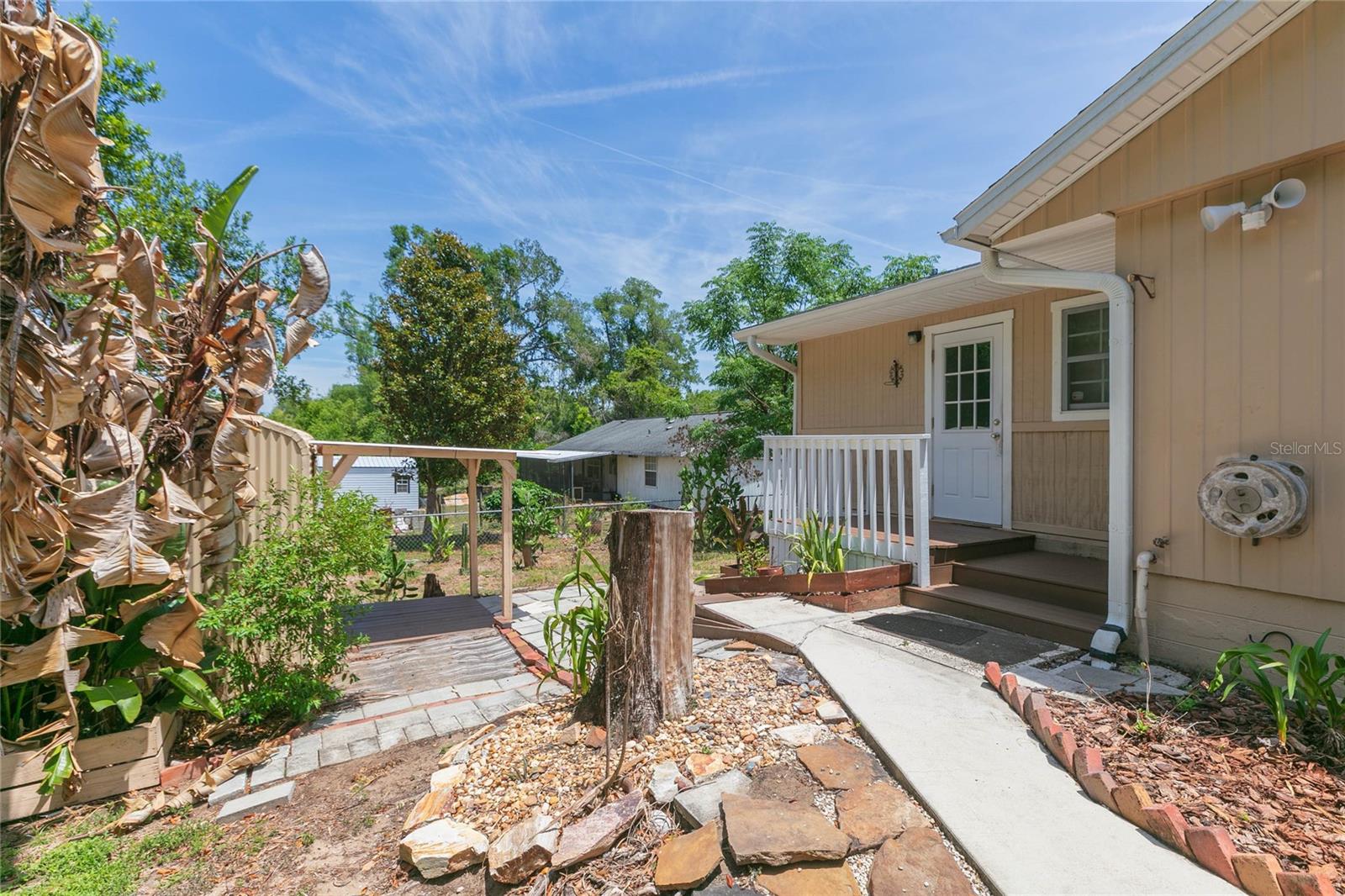 13410 LEE ST — photo 28