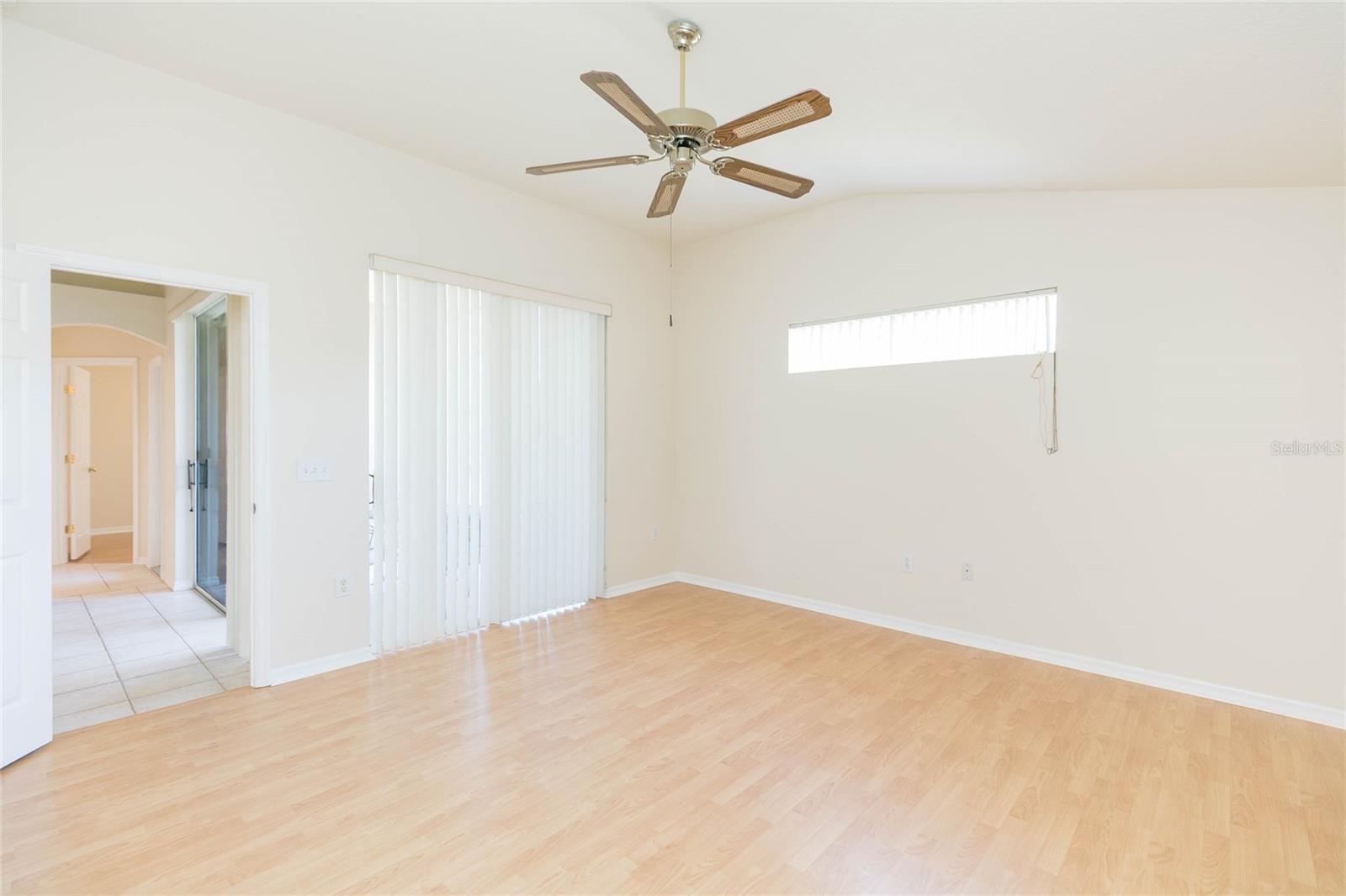 22704 RODERICK DR — photo 27
