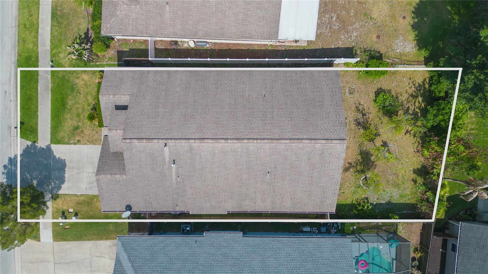 22704 RODERICK DR — photo 43