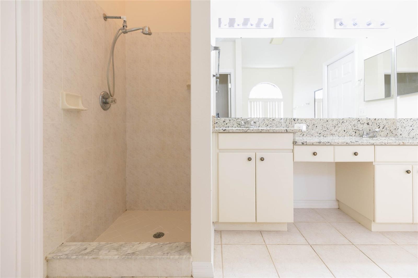 22704 RODERICK DR — photo 30