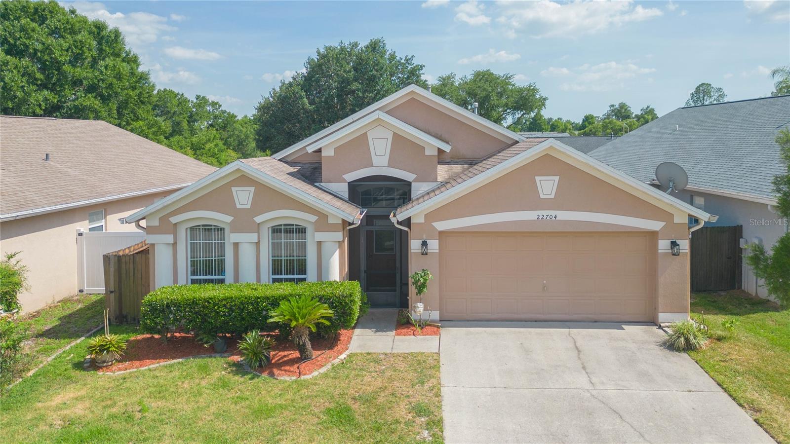 22704 RODERICK DR — photo 40