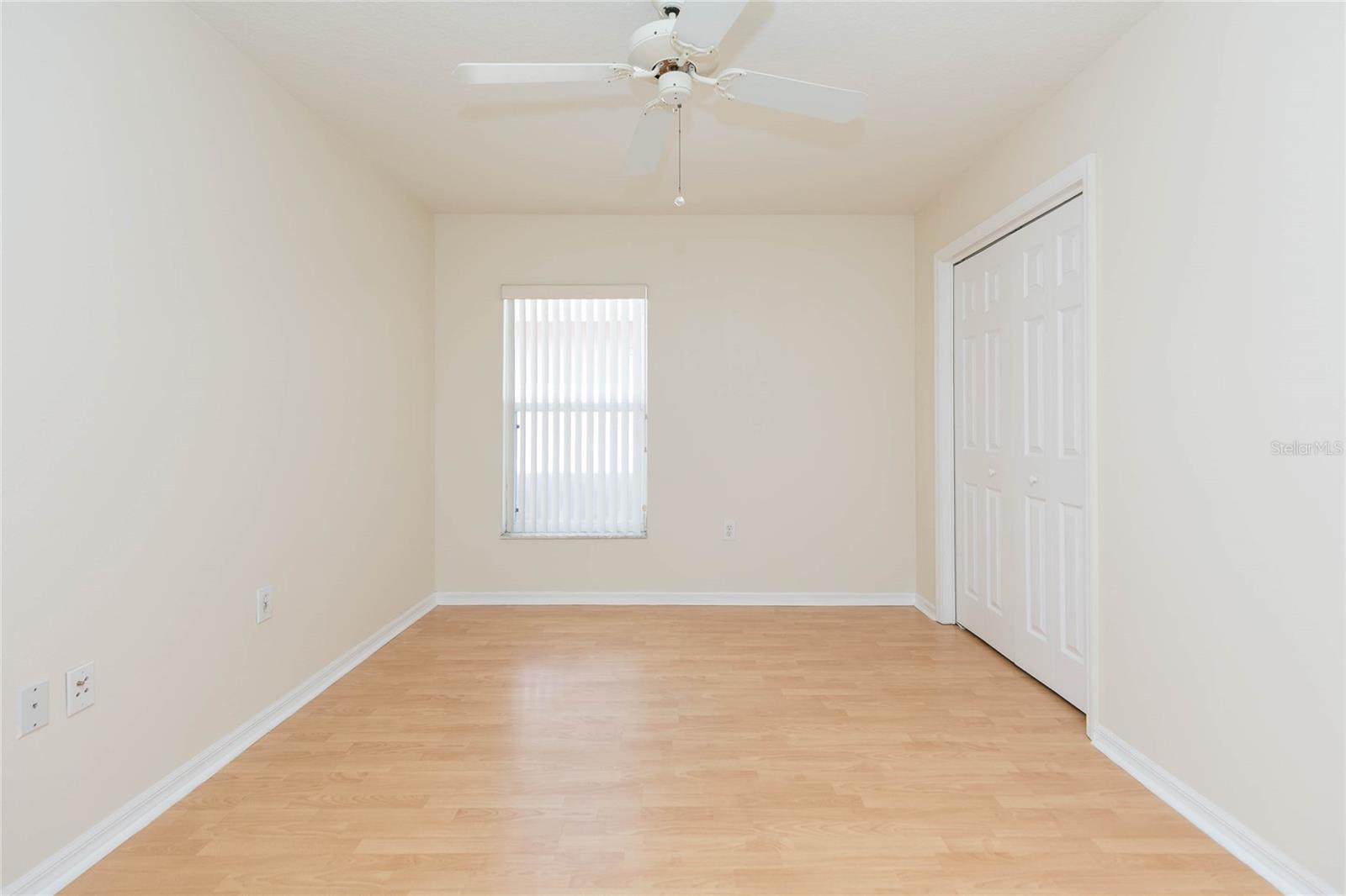 22704 RODERICK DR — photo 9