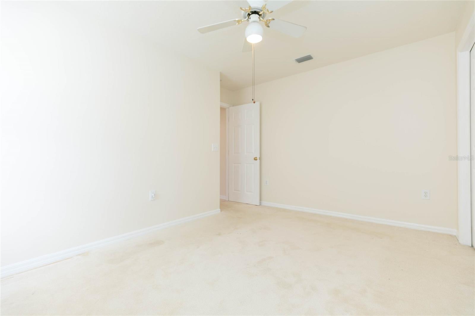 22704 RODERICK DR — photo 23