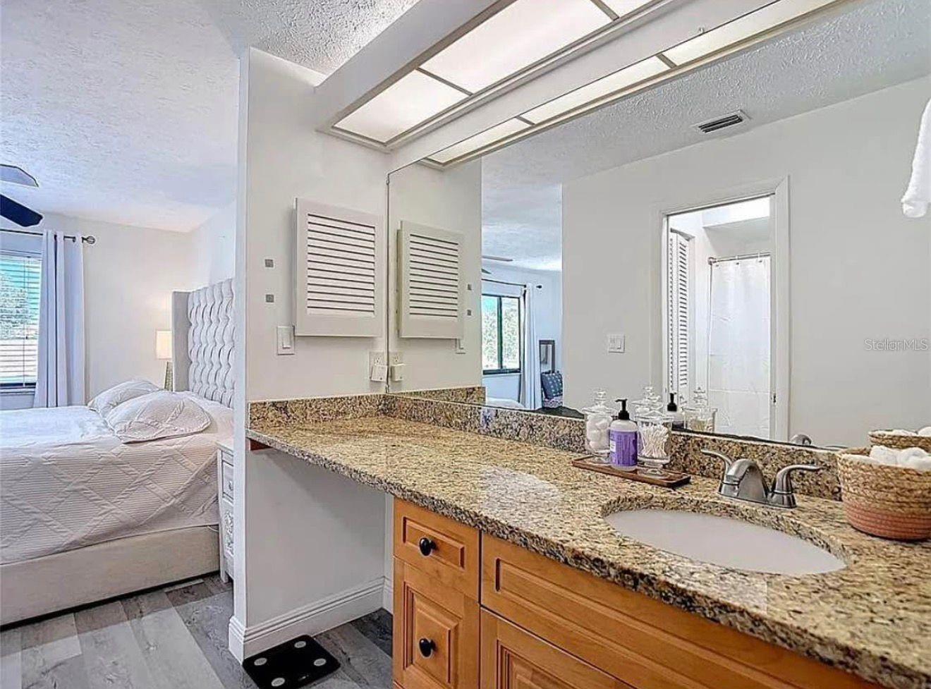 10131 LAKE OAK CIR — photo 7