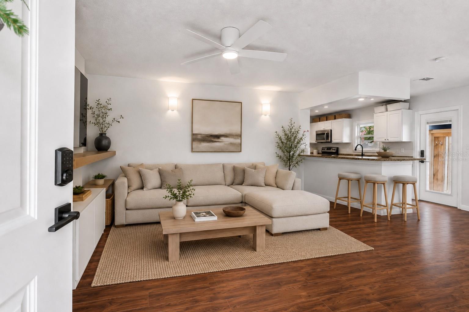 3912 W LEILA AVE — photo 4