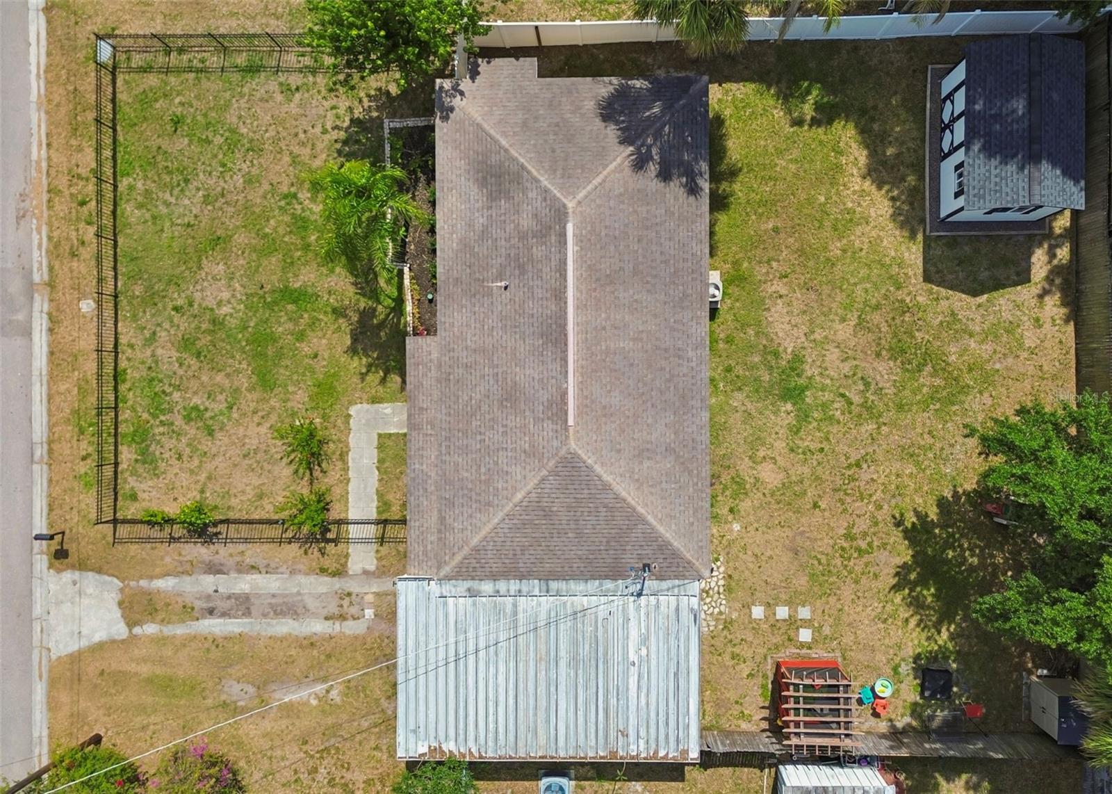 3912 W LEILA AVE — photo 15