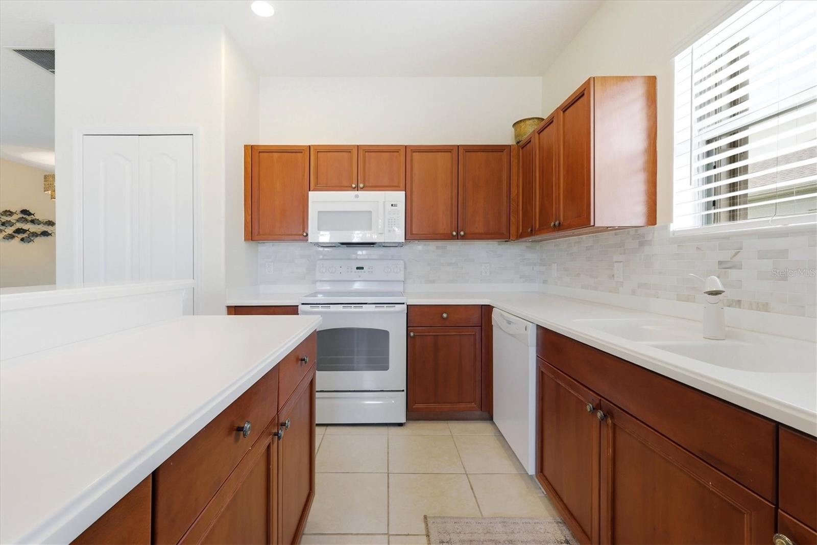 445 TOMOKA DR — photo 22