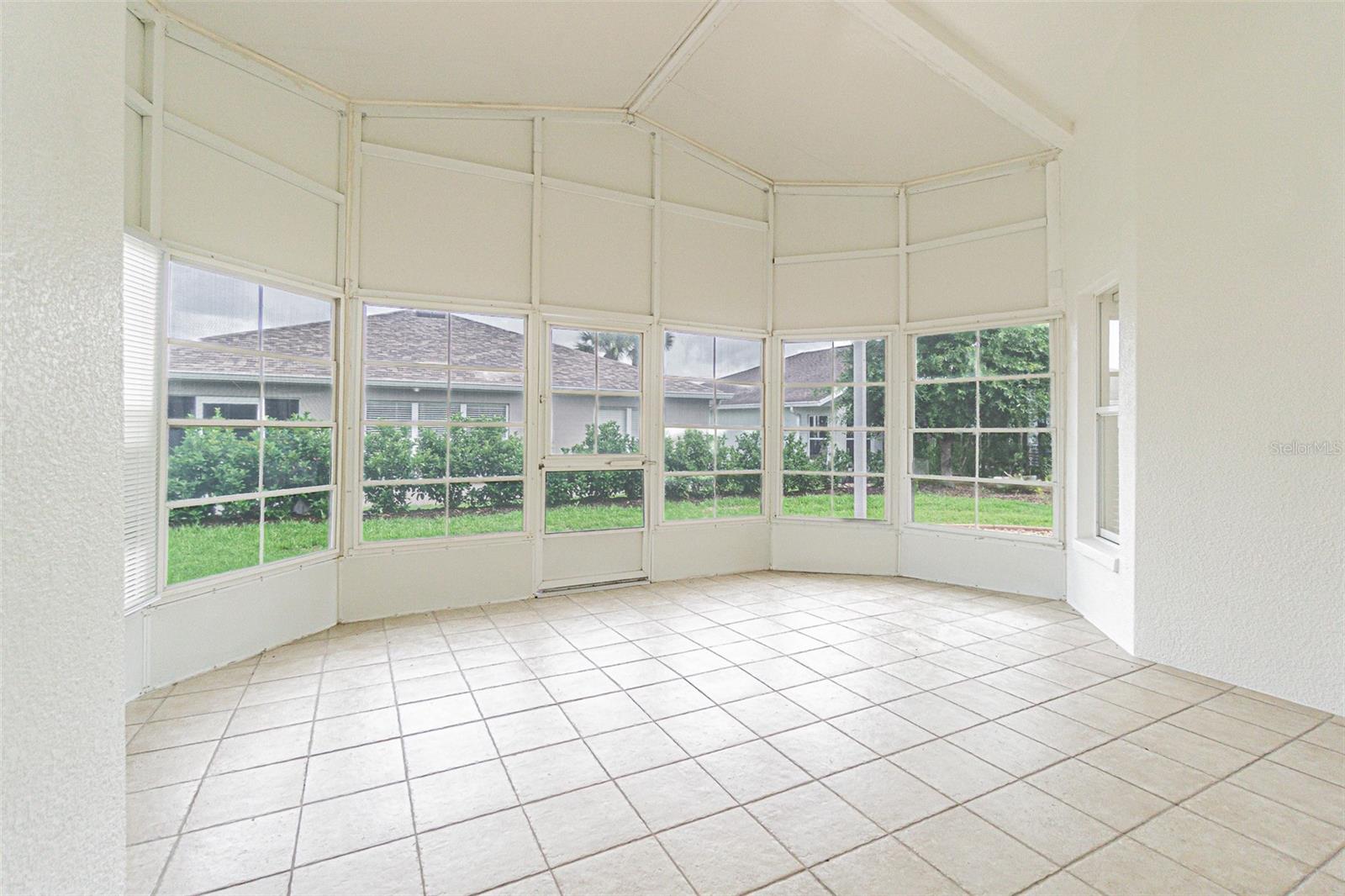 10245 BUNCOMBE WAY — photo 23