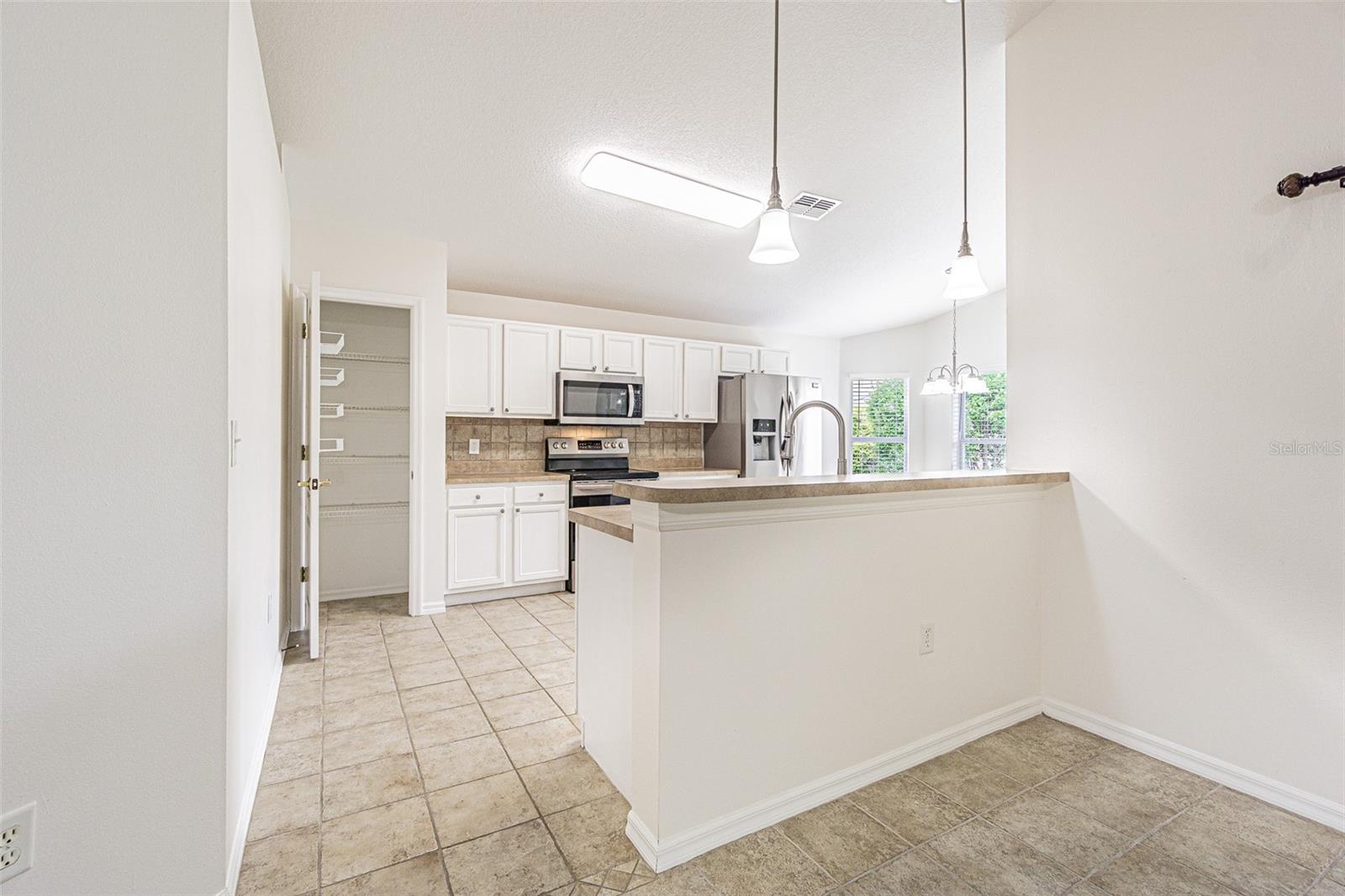 10245 BUNCOMBE WAY — photo 8