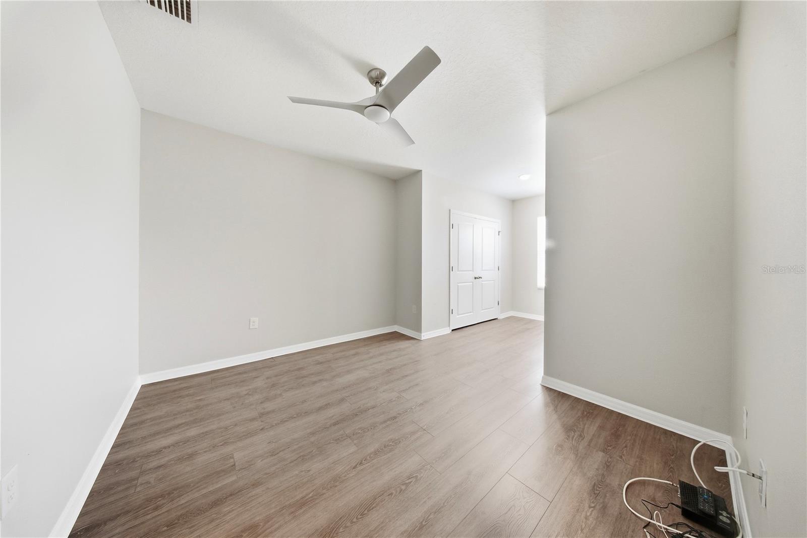 1574 HUBBELL RD — photo 34