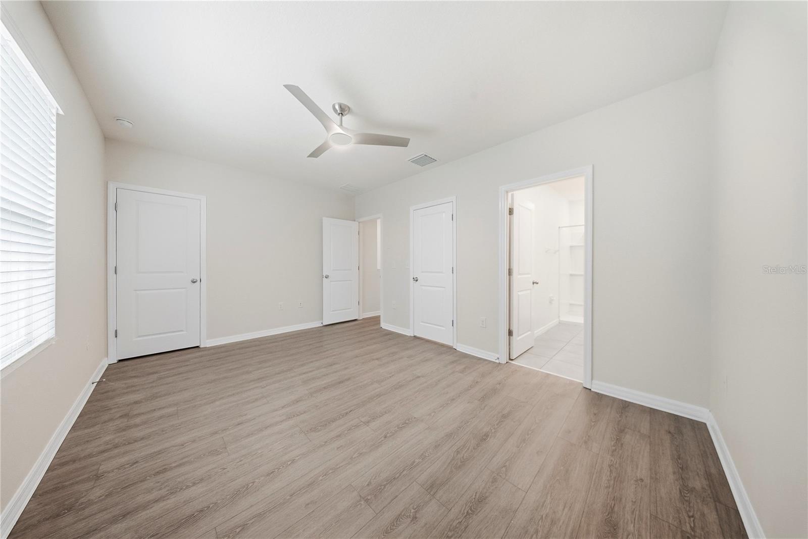 1574 HUBBELL RD — photo 33
