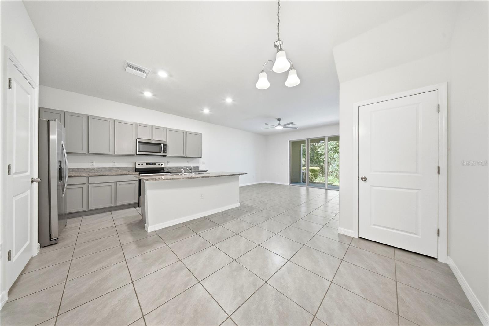 1574 HUBBELL RD — photo 20