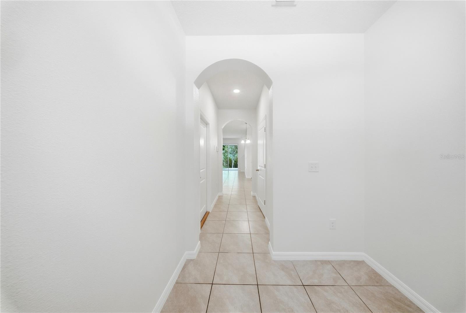 1574 HUBBELL RD — photo 25
