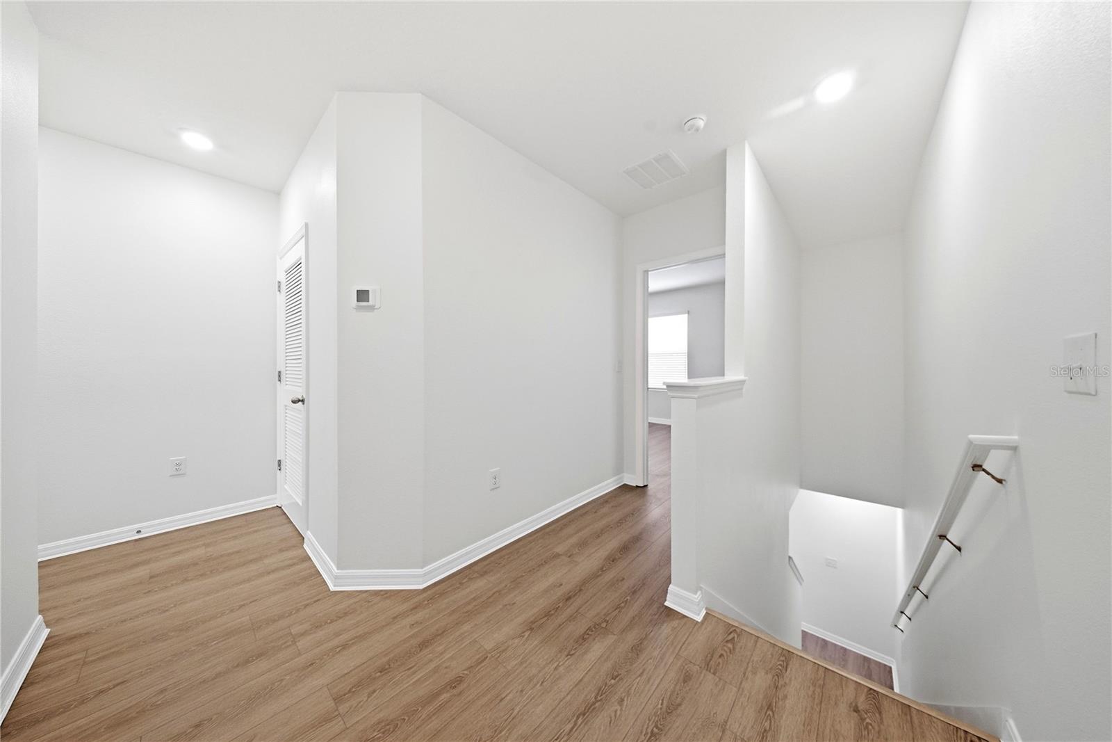1574 HUBBELL RD — photo 30