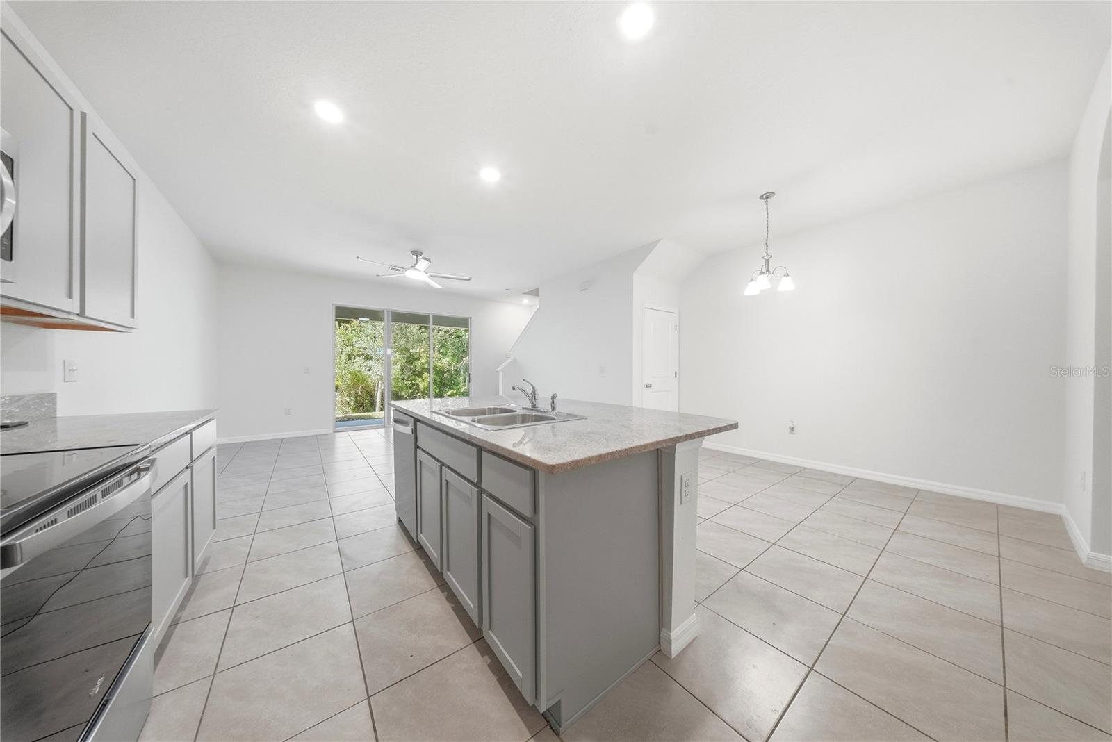 1574 HUBBELL RD — photo 21