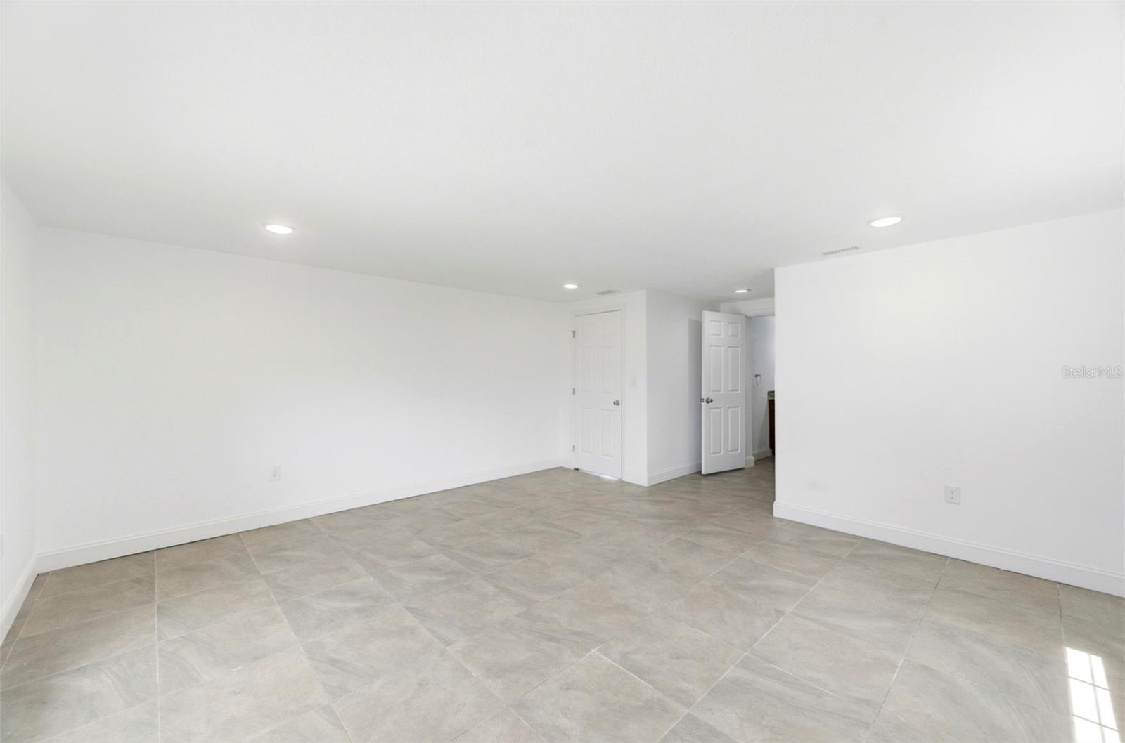3325 W SHELL POINT RD — photo 9