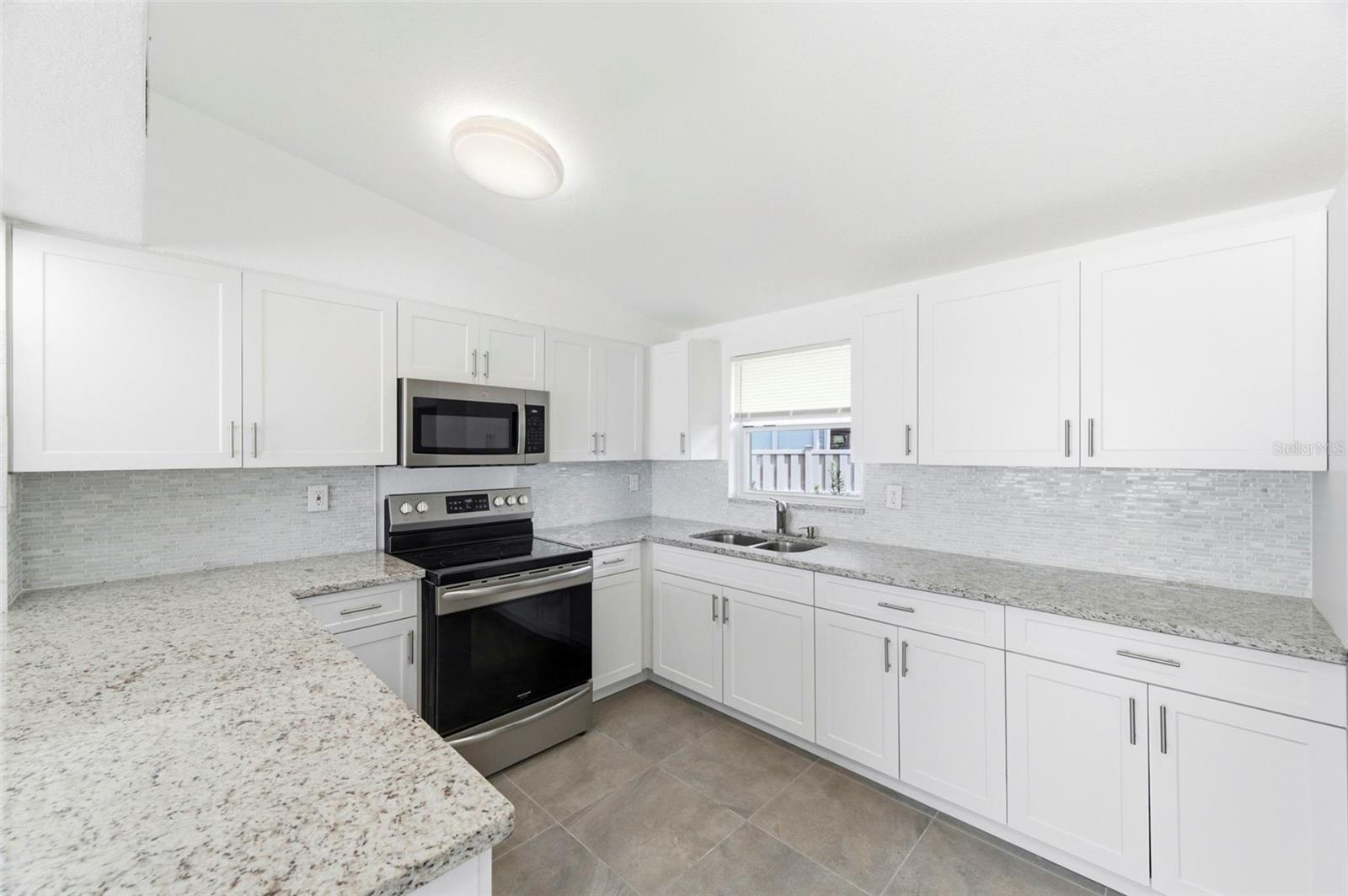 3325 W SHELL POINT RD — photo 6