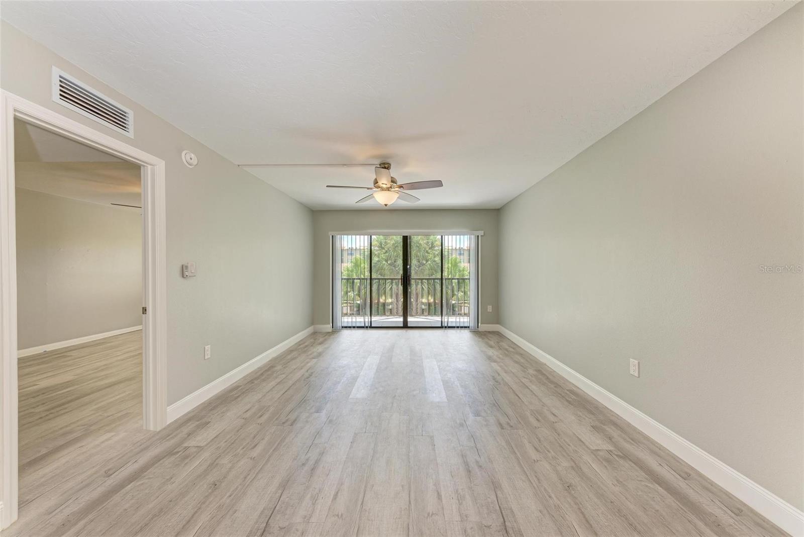 515 30TH AVE W #H201 — photo 9