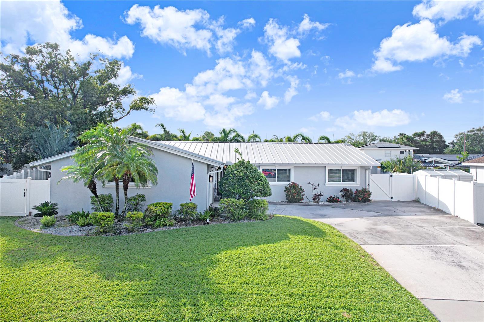 8404 BLACKSTONE CT — photo 32