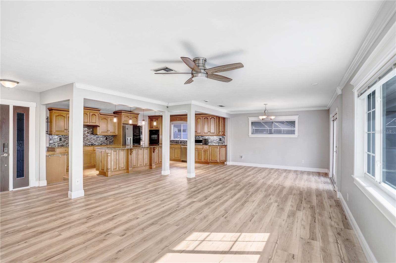8404 BLACKSTONE CT — photo 10