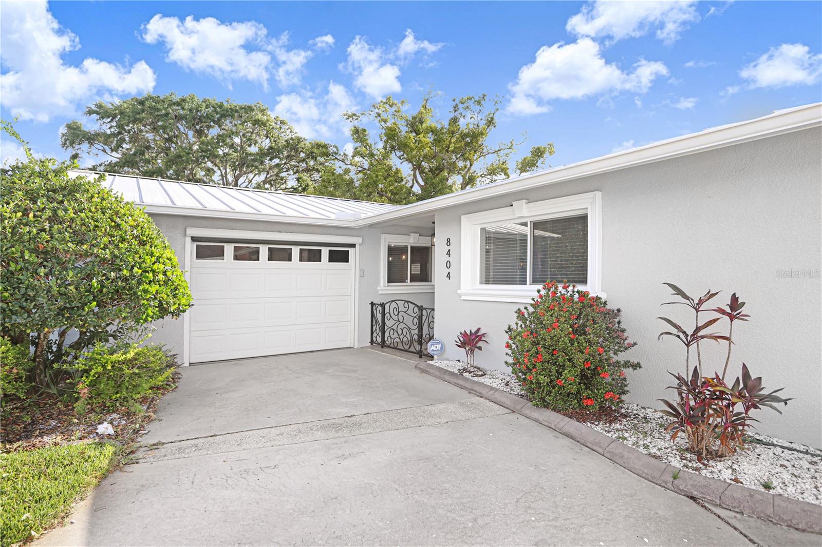 8404 BLACKSTONE CT — photo 2